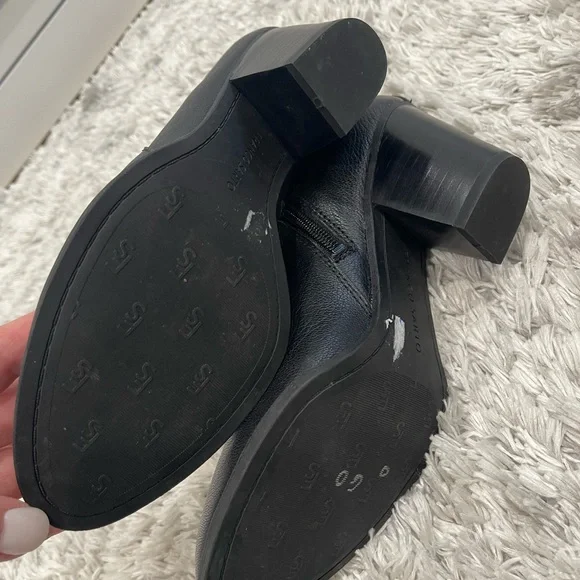 Franco Sarto Black Leather Ankle Boots Size 7.5 - Picture 4 of 5